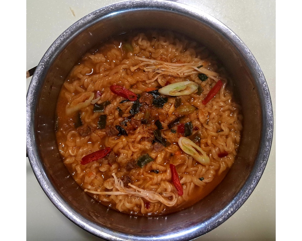 라면 / ラーメン / Ramyeon (instant noodle)