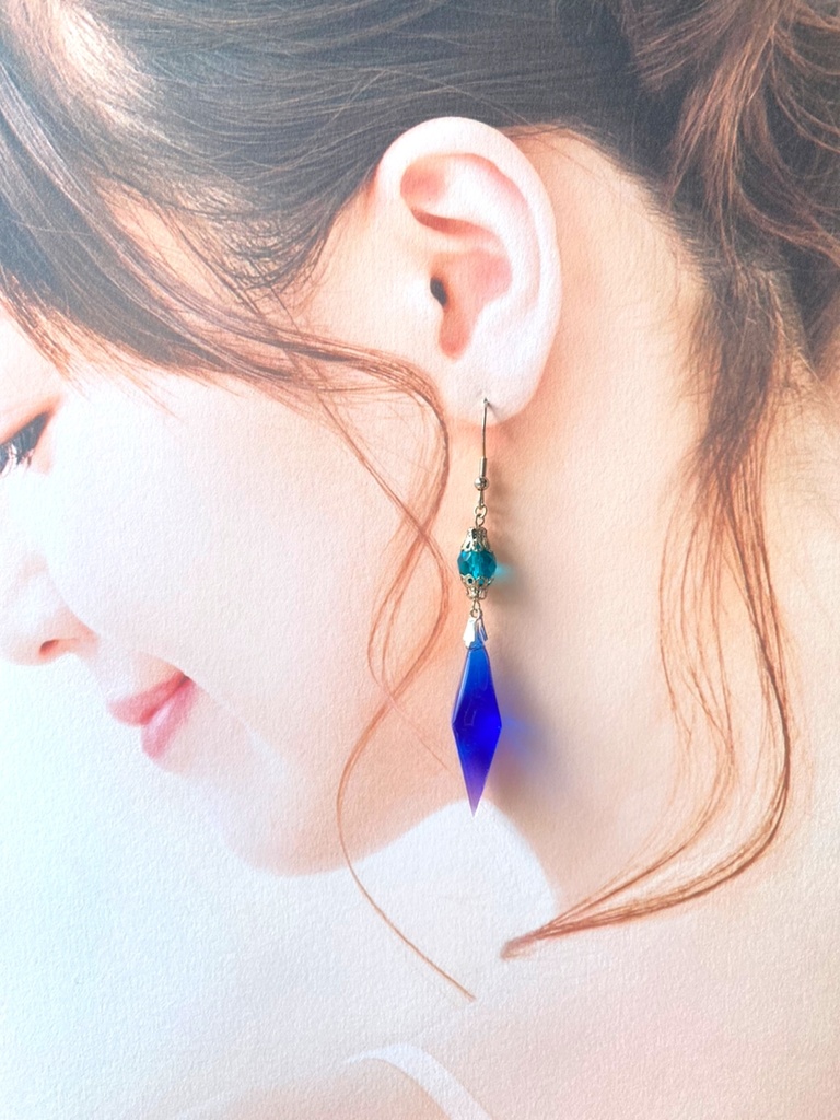 赤と青の情景 ペンデュラムピアス