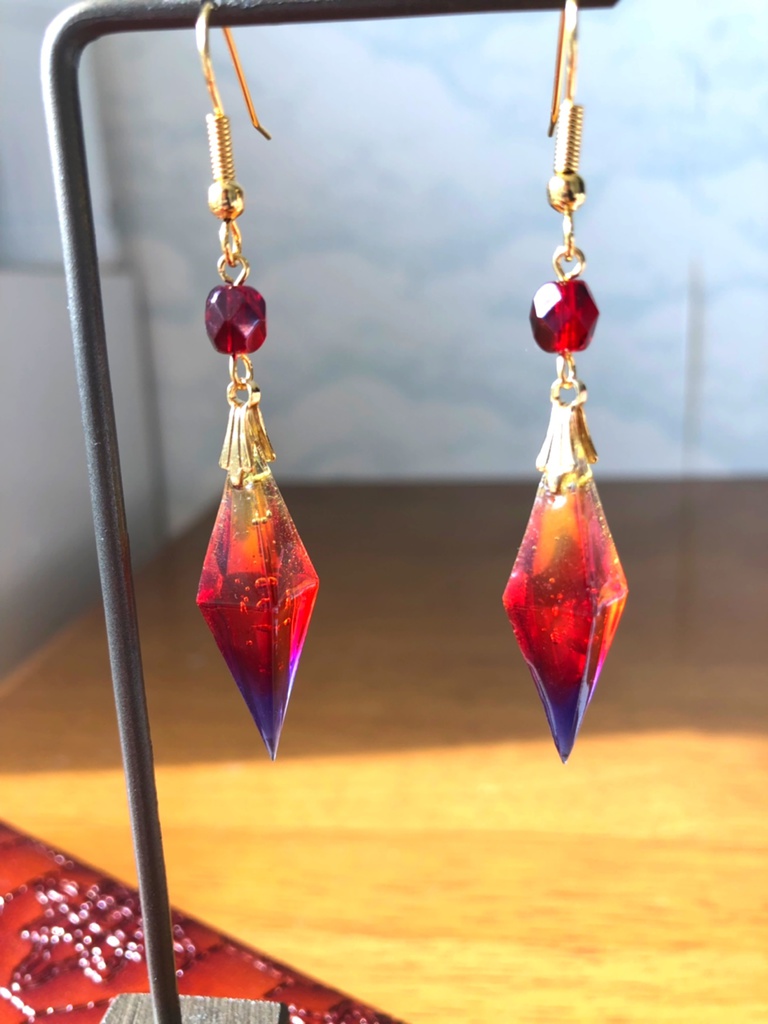 暁に沈む ペンデュラムピアス