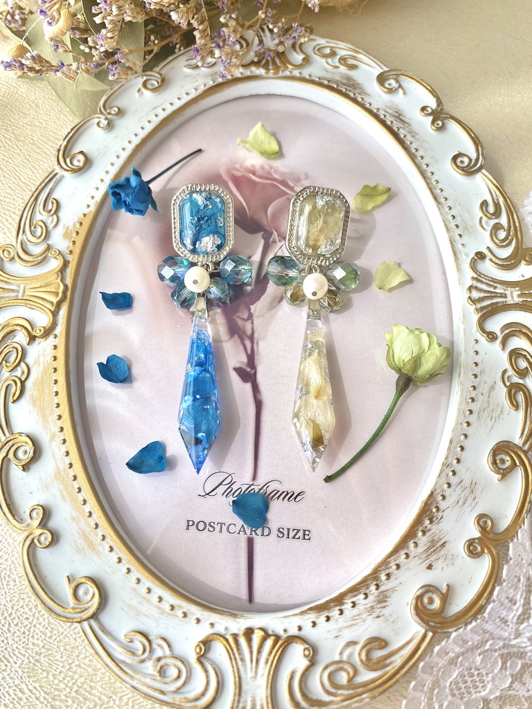 青と白のセピア　シャンデリアピアス