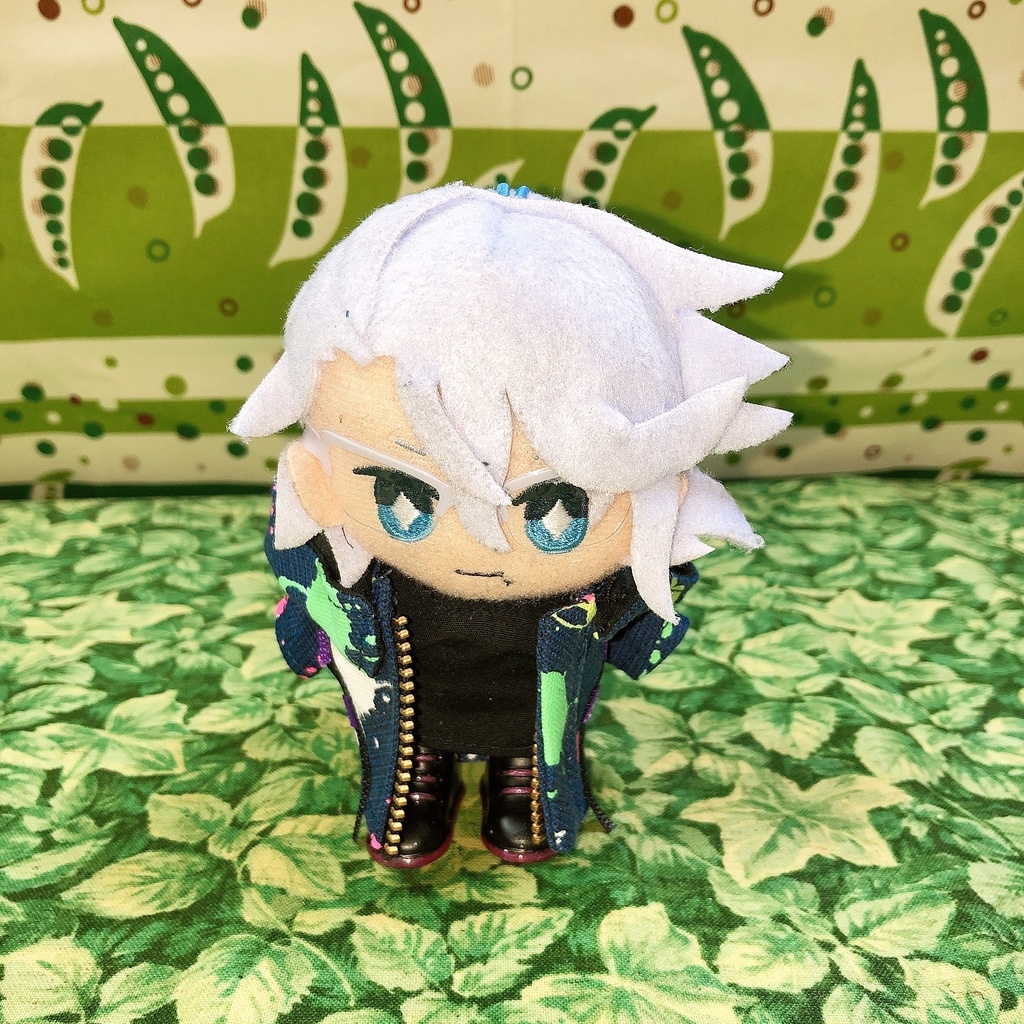 ぬい服　ペイント柄　フード付きジャケット　紺色