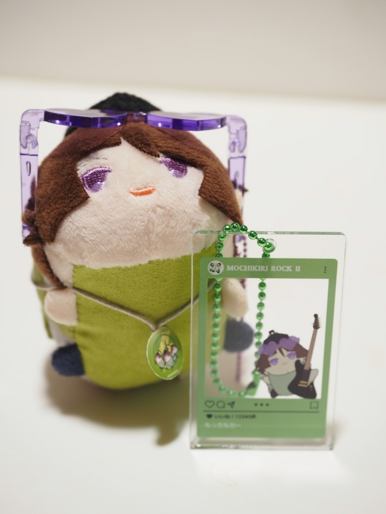 数量限定☆MOCHIKIRI ROCK II カード形アクリルキーホルダー付 / amamaruru