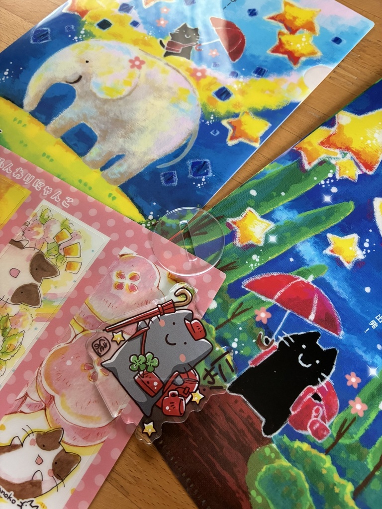 猫と星のクリアファイル