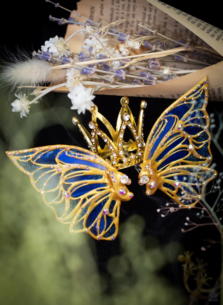 【販売終了・即納品】きれいな耳ひれアクセサリー（バタフライ・青）