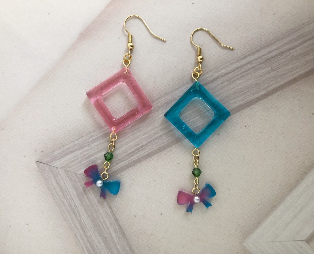 ナリ-ピアスorイヤリング-