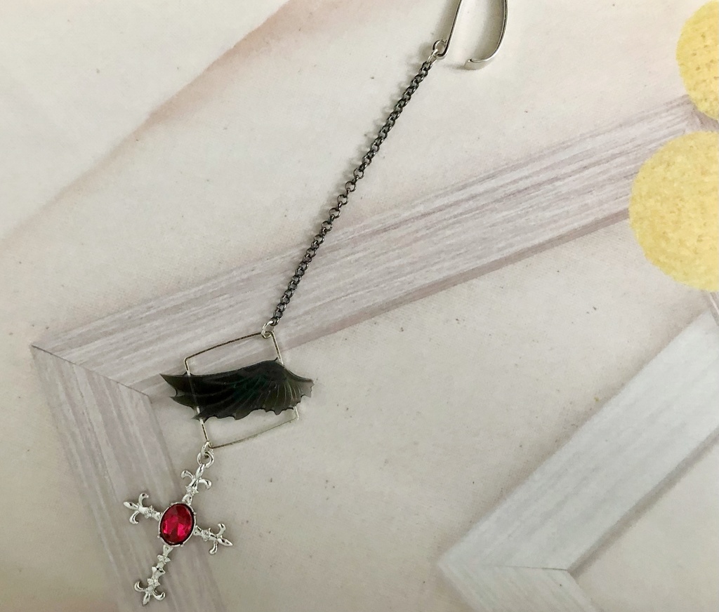 サーティーン-イヤーフック-