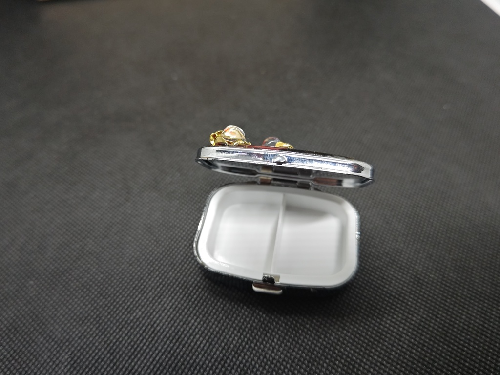 ハスターイメージ(ピルケース)