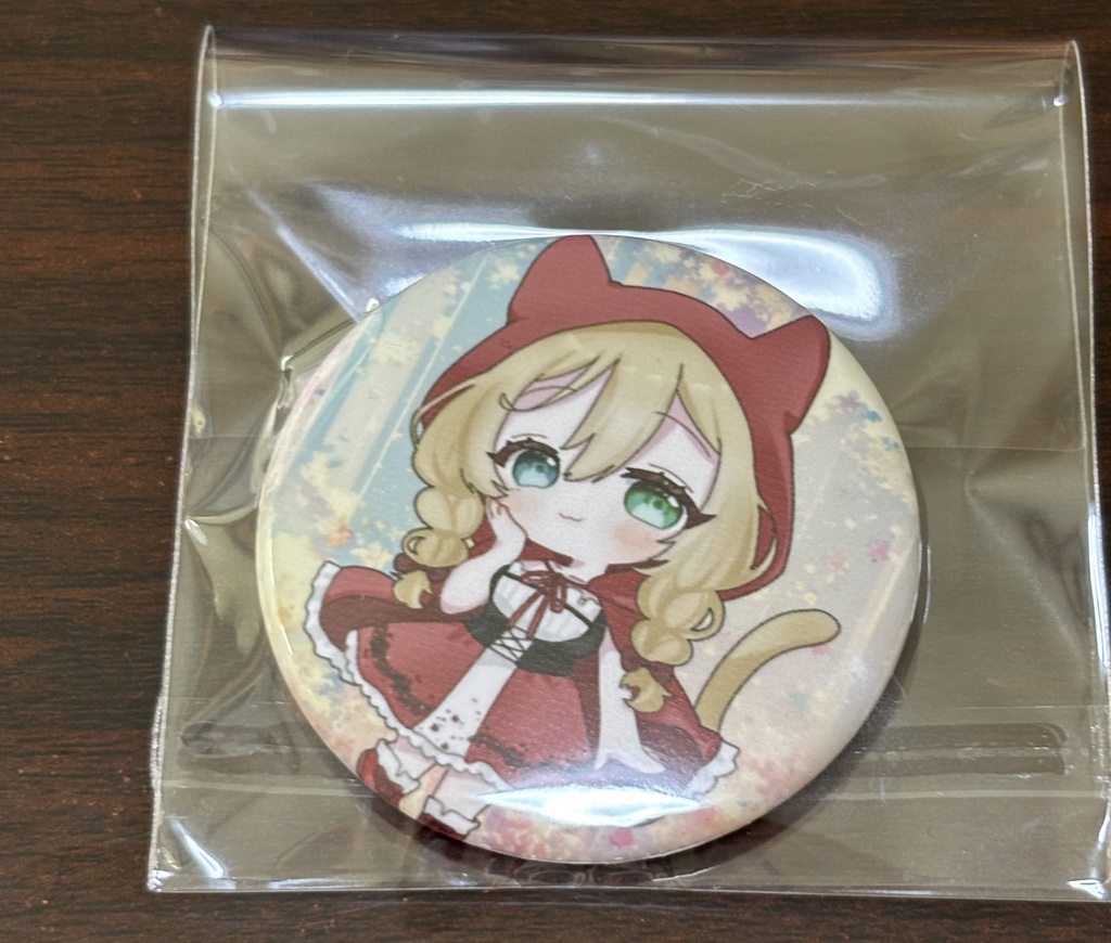 赤ずきん風缶バッジ