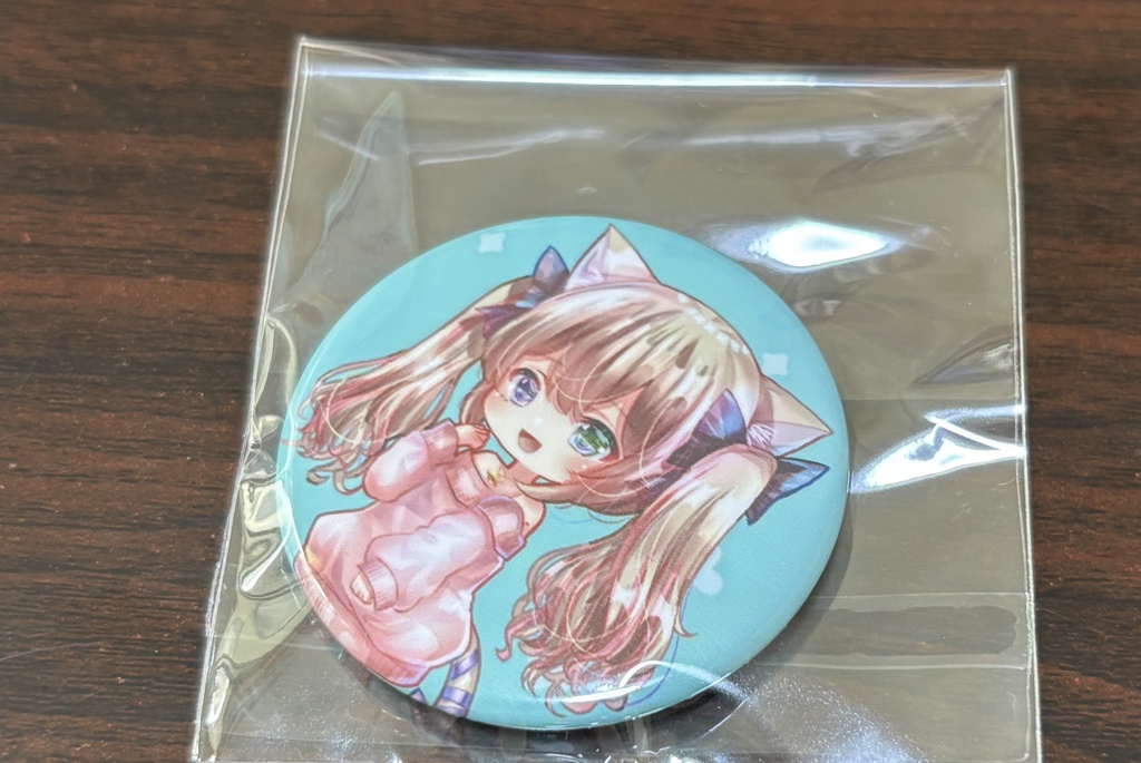 ピンクニット缶バッジ