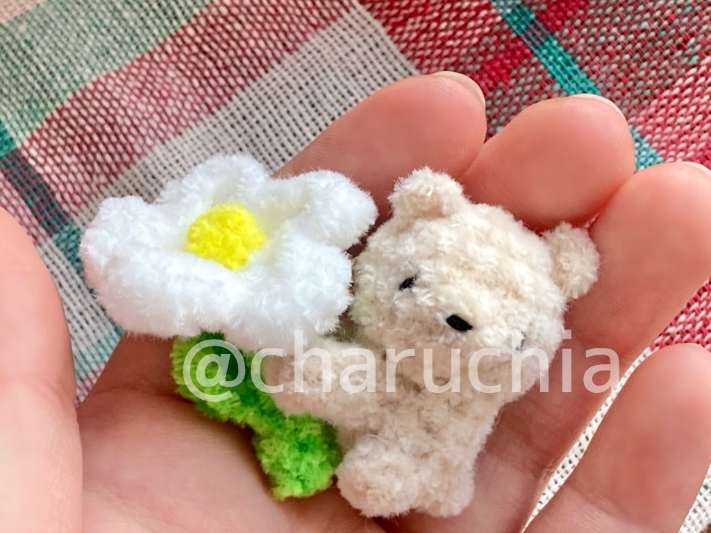 お花ぎゅっ!とくまさんブローチ💐