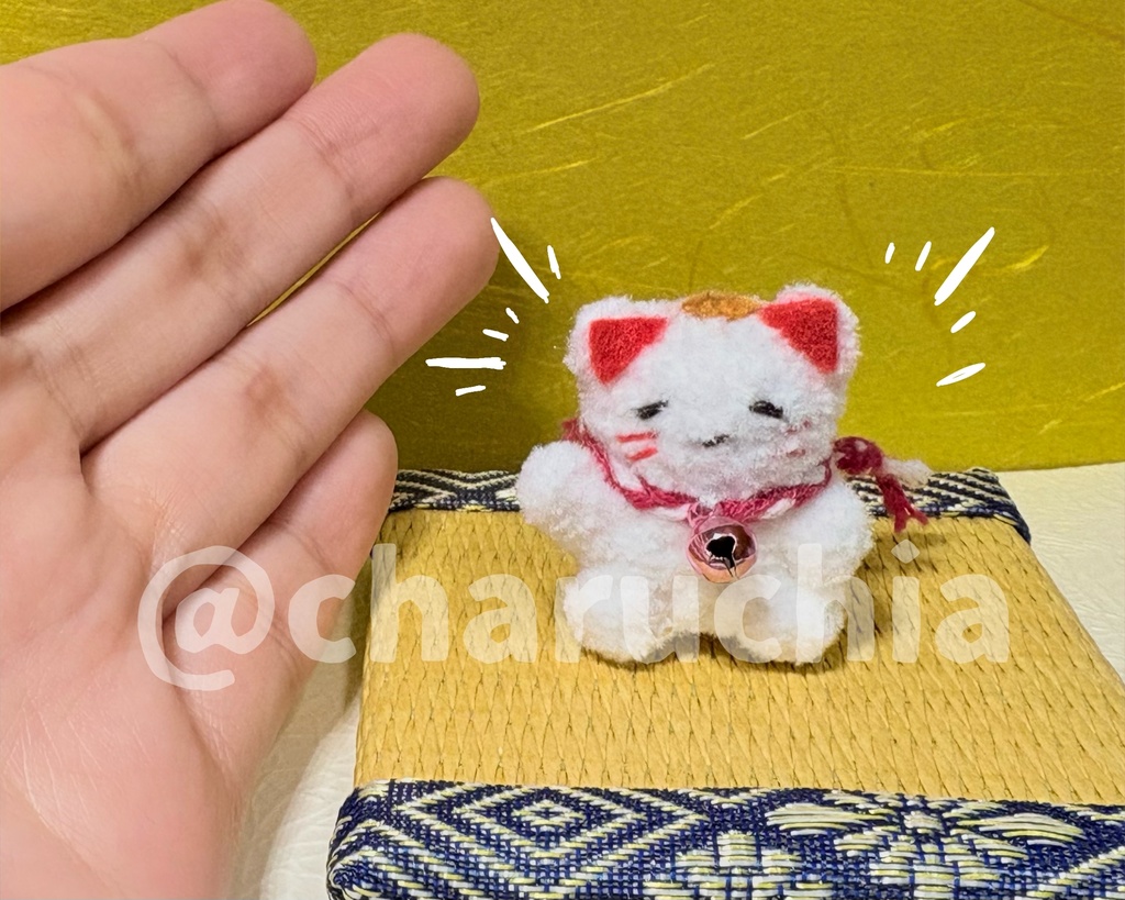 小さな招き猫さん