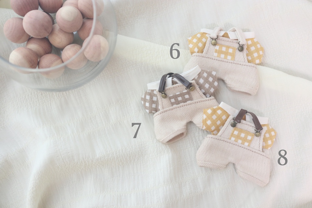 サロペット&シャツ