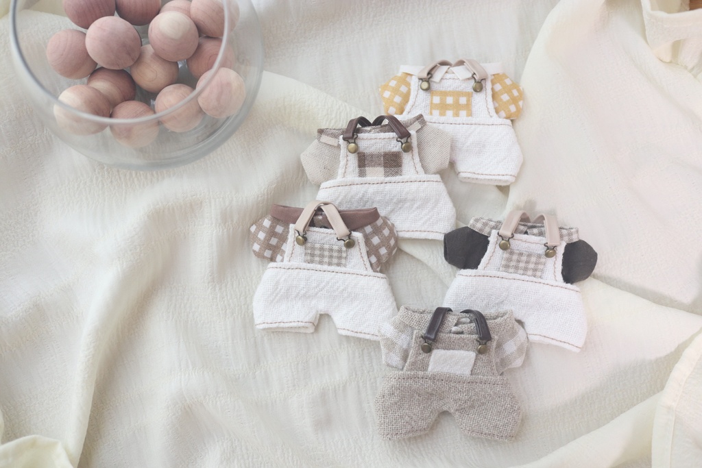 サロペット＆シャツ