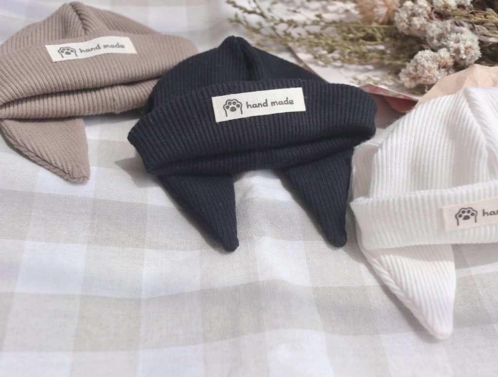 シンプルうさ耳ニット帽