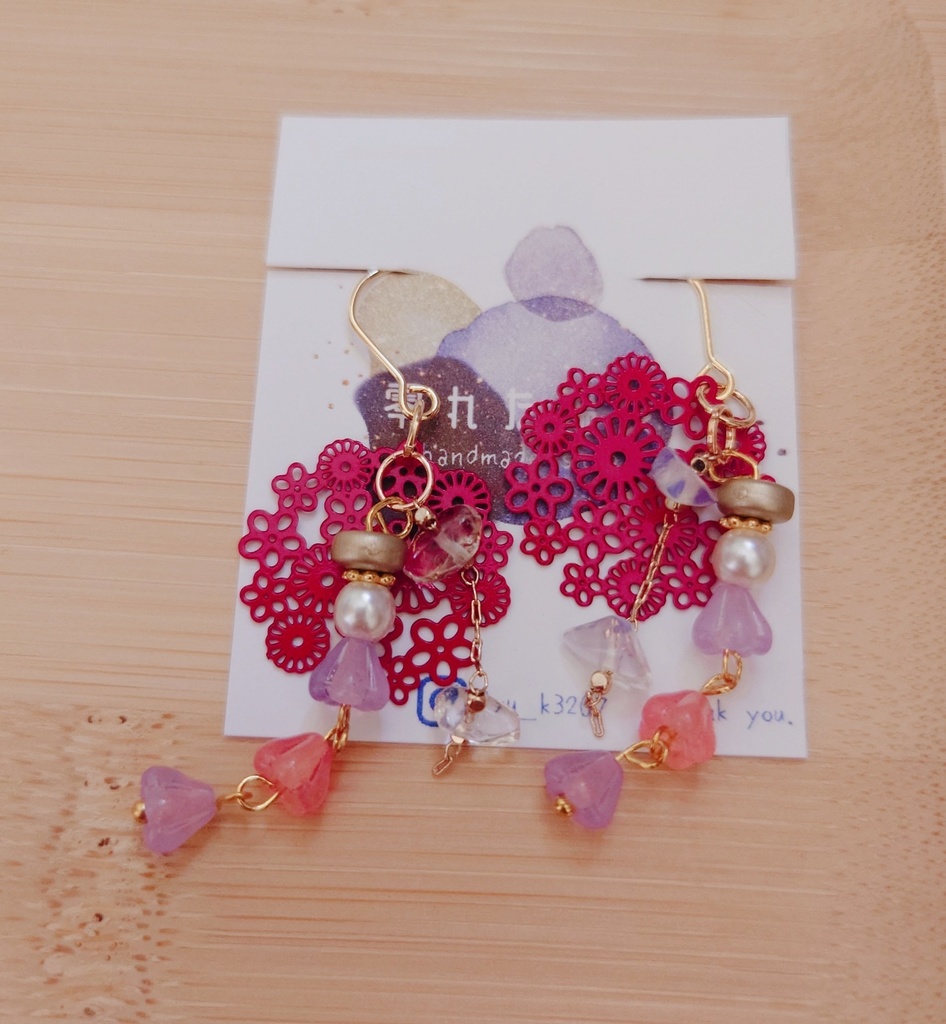 赤の小花 ピアス