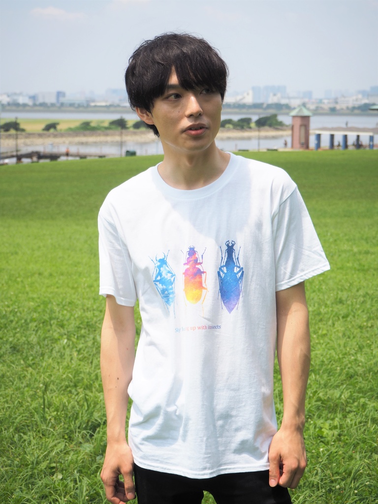虫と見た空 Tシャツ