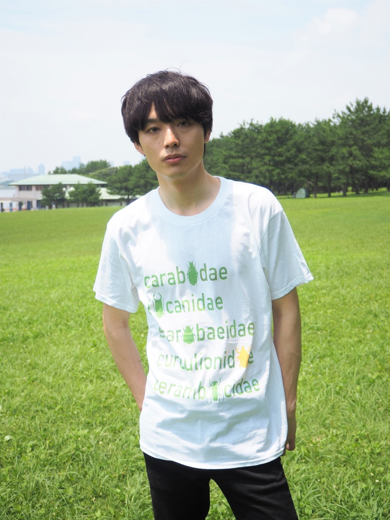 甲虫たち Tシャツ