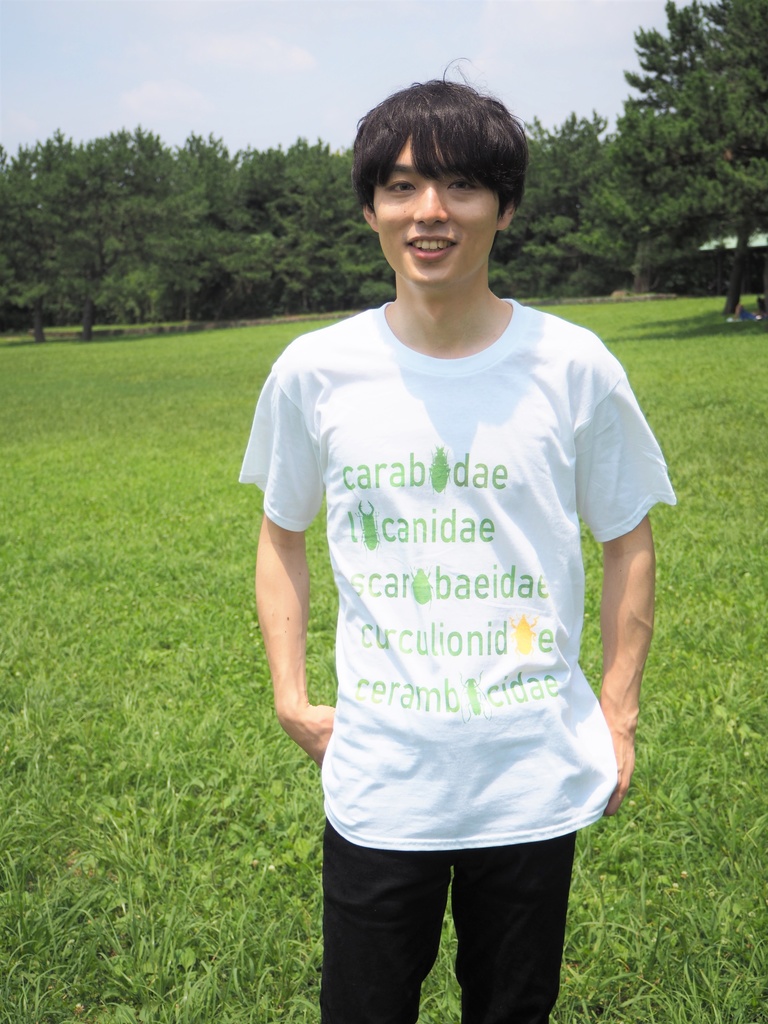 甲虫たち Tシャツ