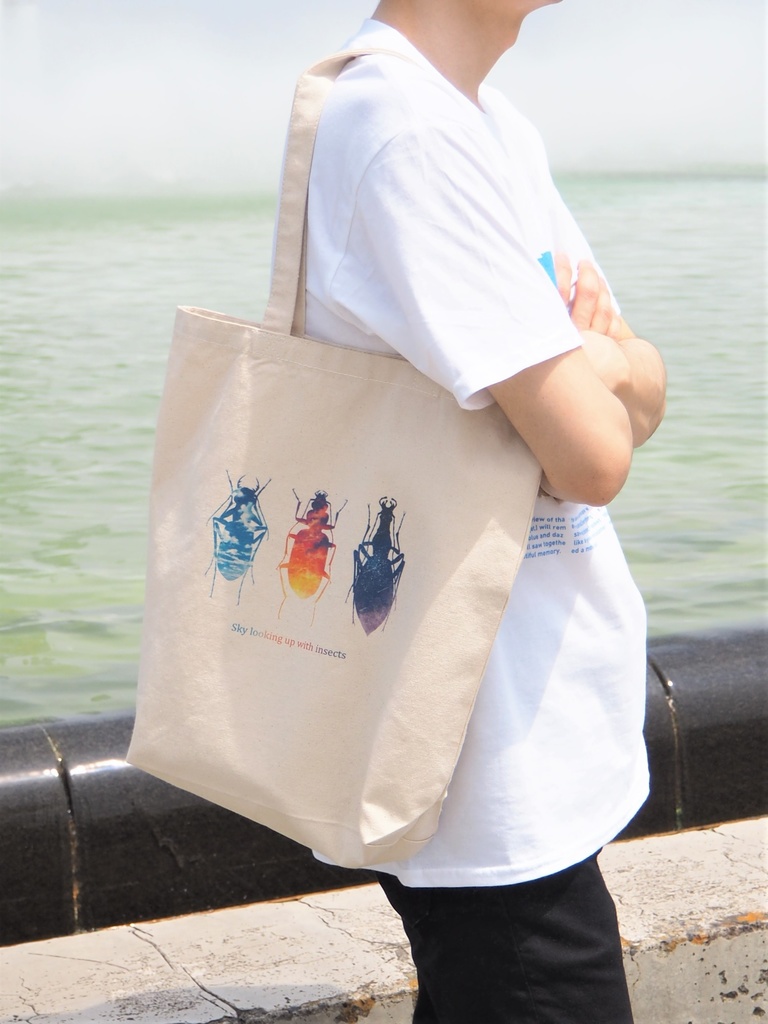 虫と見た空 トートバッグ