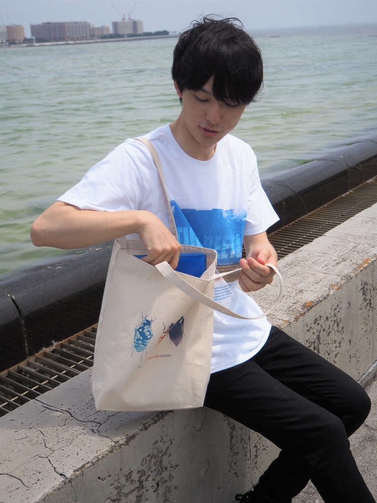 虫と見た空 トートバッグ