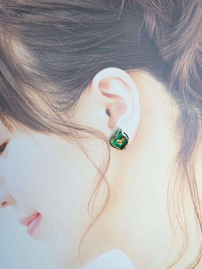 グリーン：大人シンプルピアス（大・小）