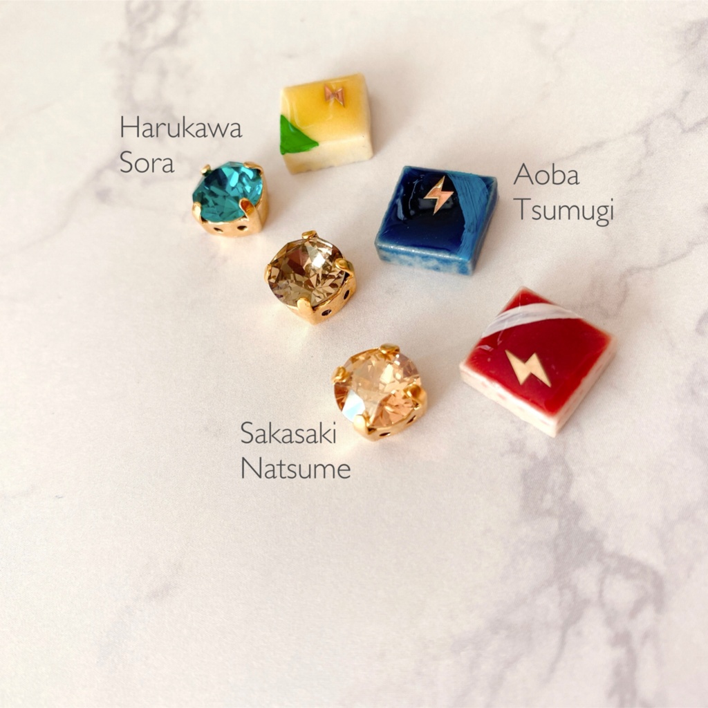 カラーリングタイルの耳飾り《NEW DIMENSION》