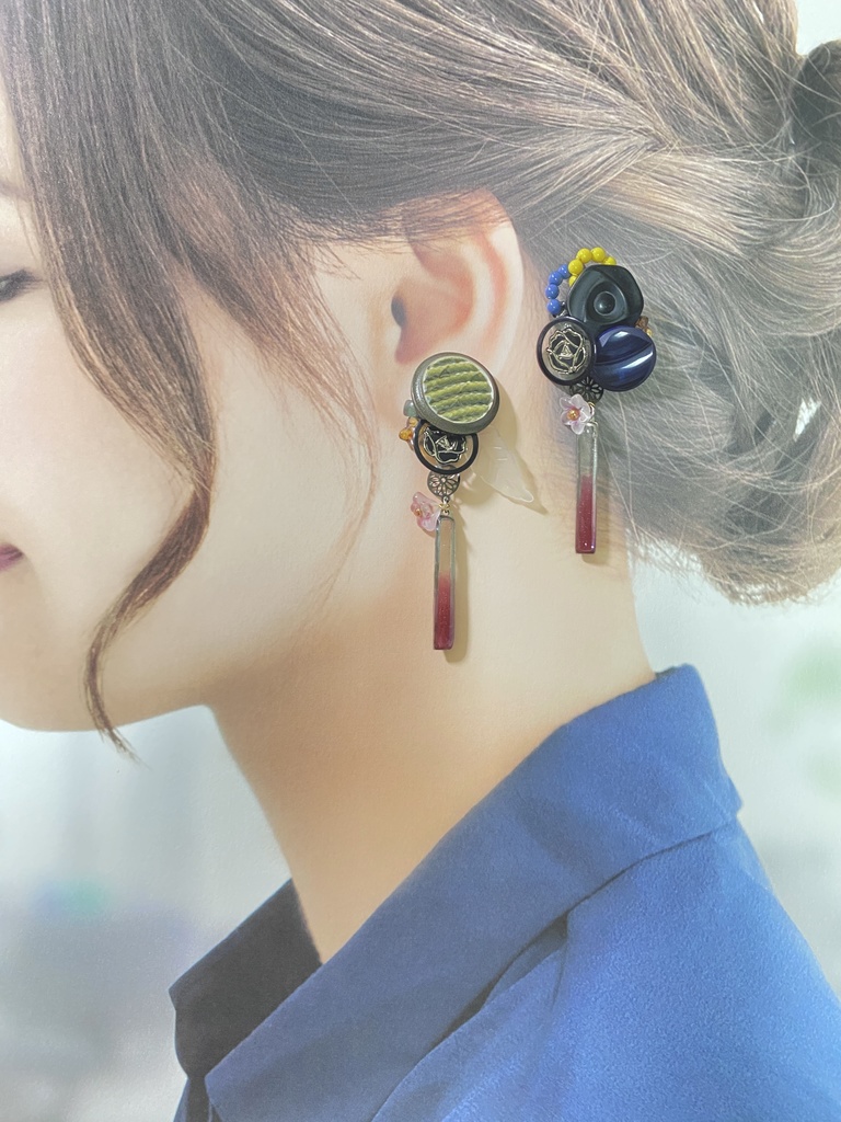 ボタンのイヤリング(ピアス変更可能)