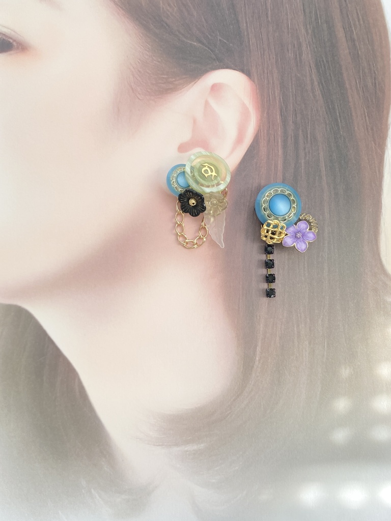 ボタンのイヤリング(ピアス変更可能)