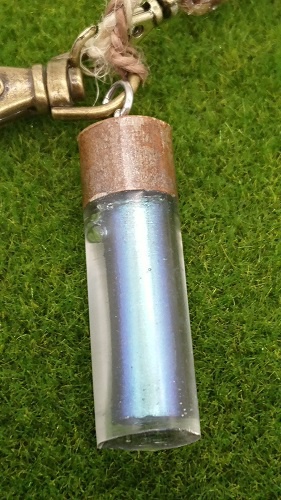 アンプルのヘンプチェーンホルダー