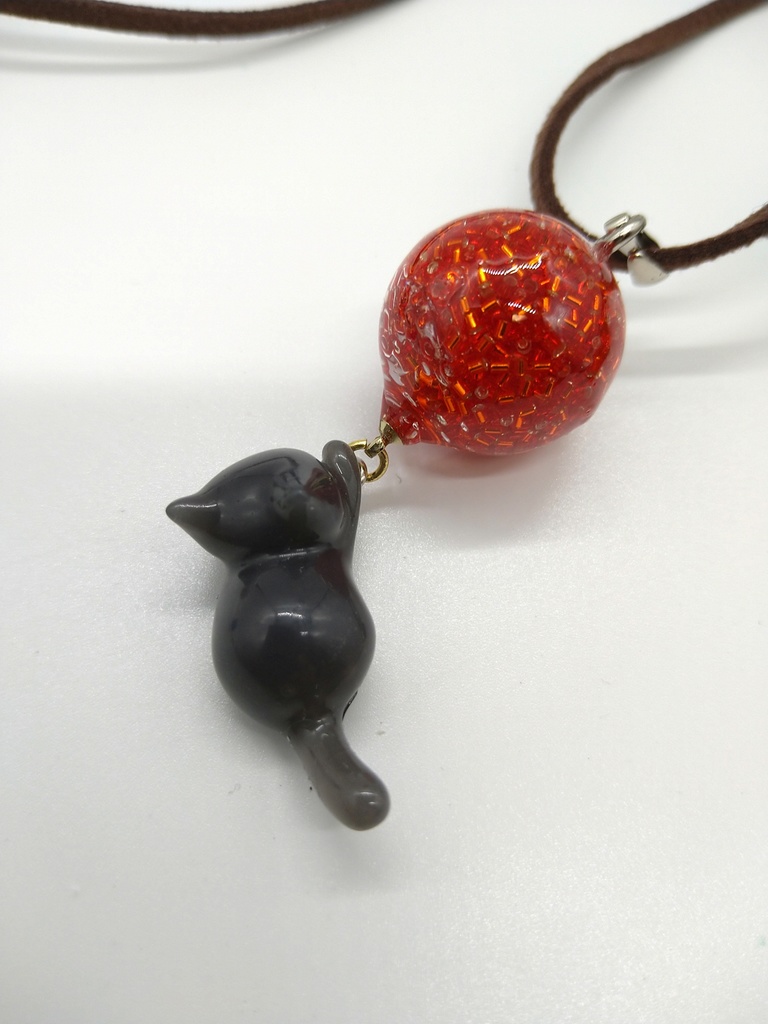 ねこたまペンダント