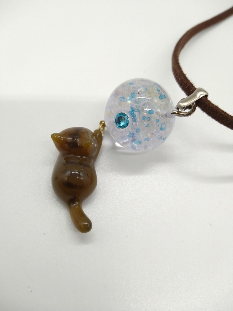 ねこたまペンダント