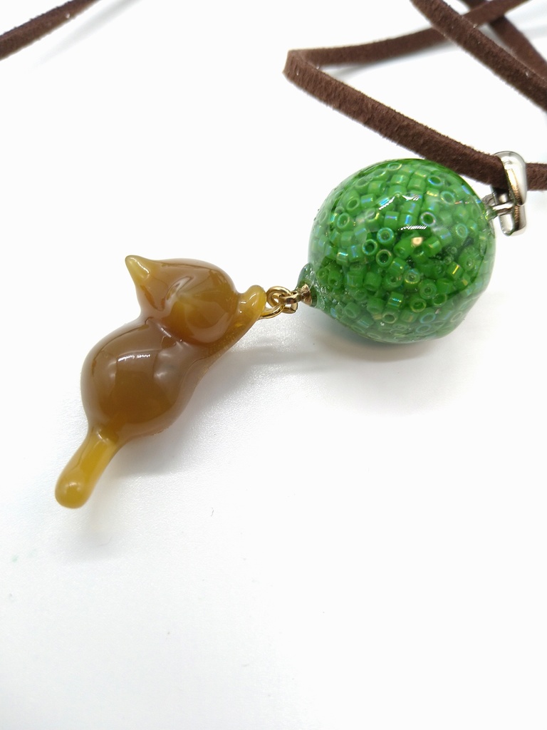 ねこたまペンダント