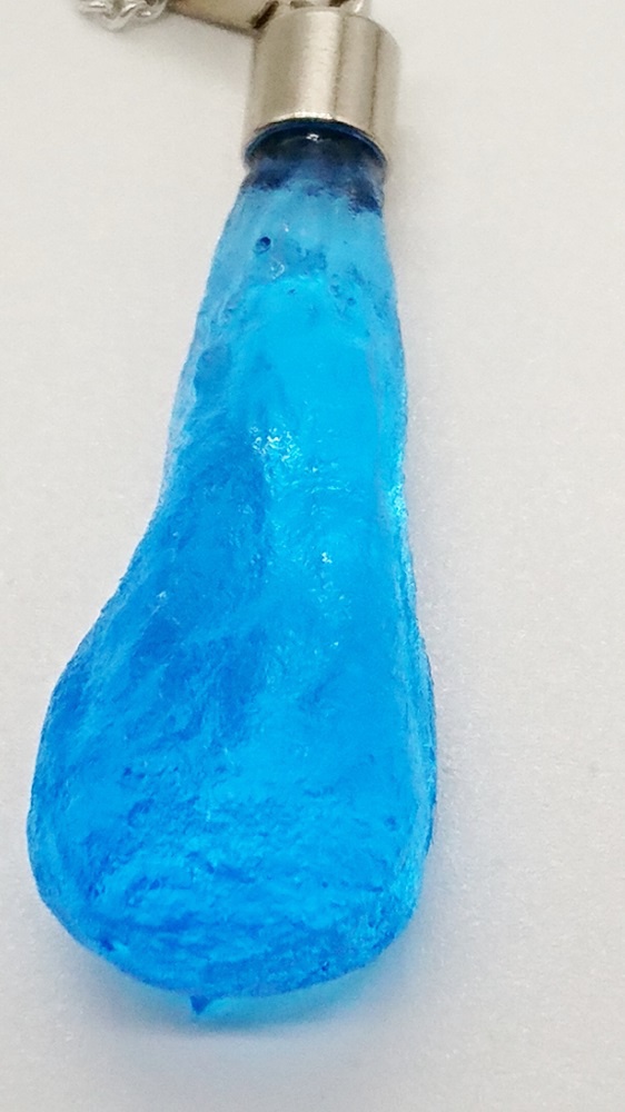 アクアドロップのペンダント