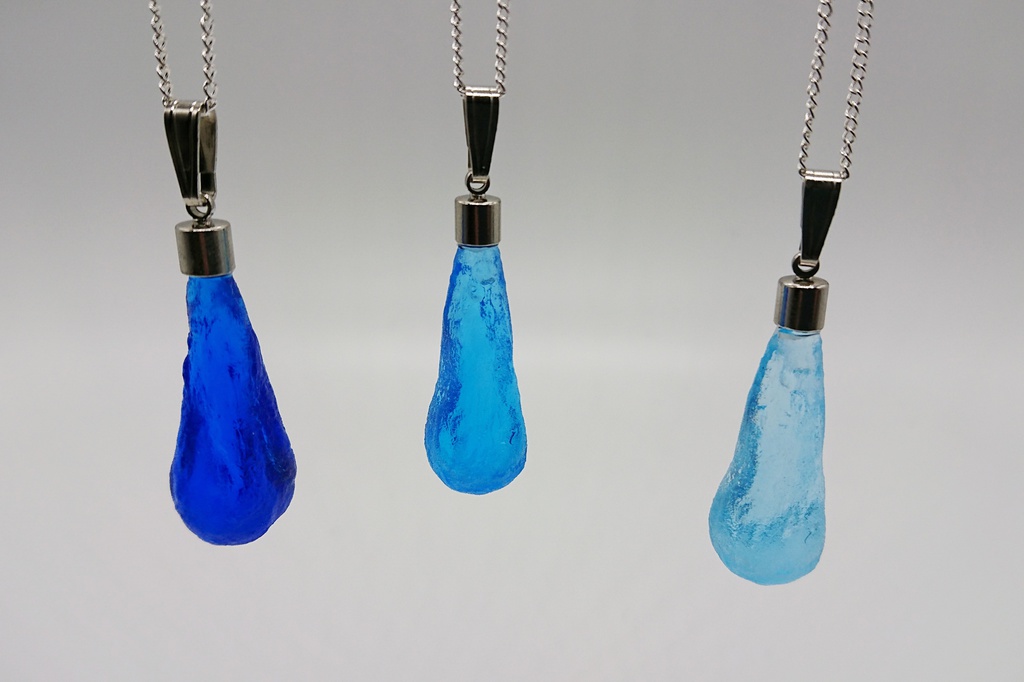 アクアドロップのペンダント