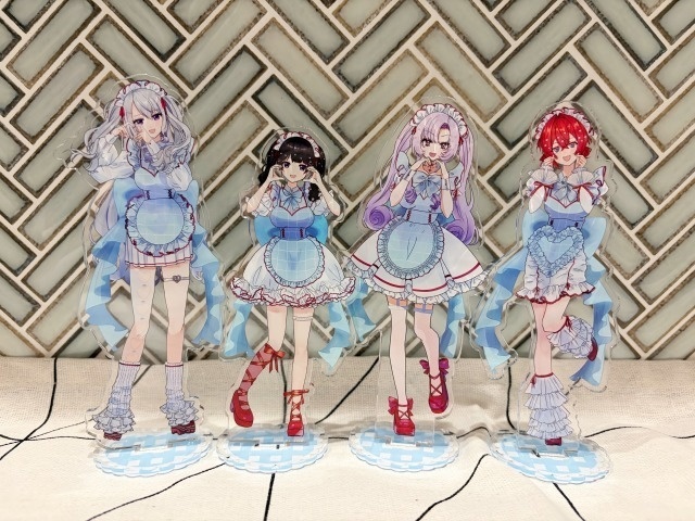 にじうぉ〜ずメイドさんアクスタ🩵🤍❤️