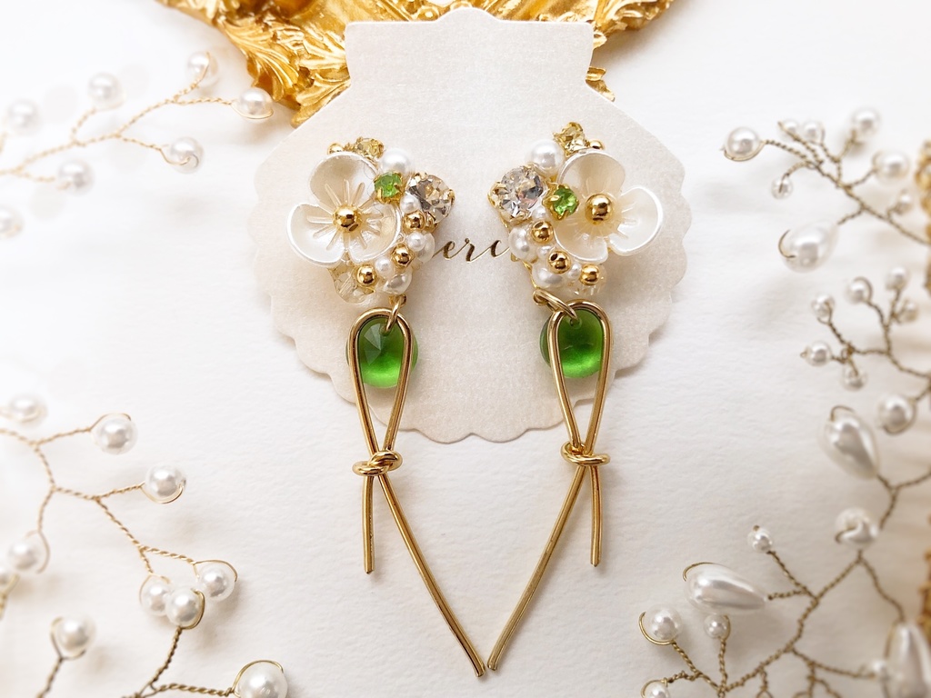 篭手切江イメージピアス（金具変更可）