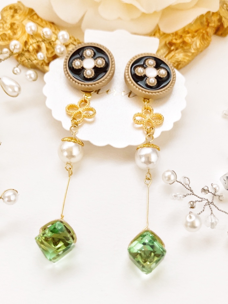 膝丸イメージピアス(金具変更可)