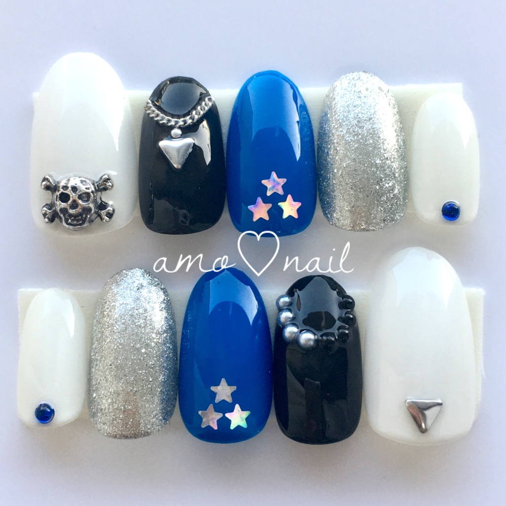 オーダー 受付中 amo♡nail ネイルチップ 痛ネイル 量産 地雷