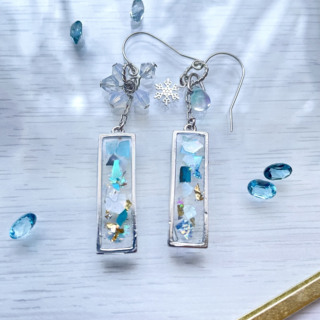 氷のかけらピアス
