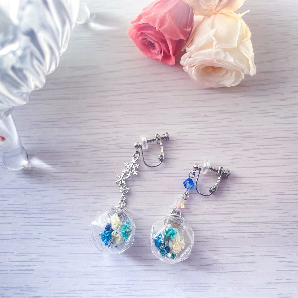 雪国の花ピアス