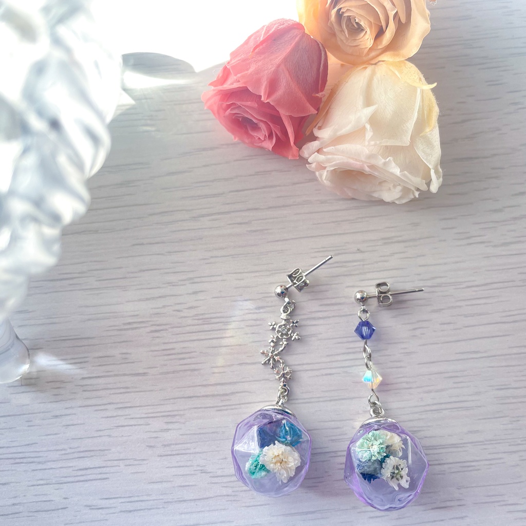 雪国の花ピアス