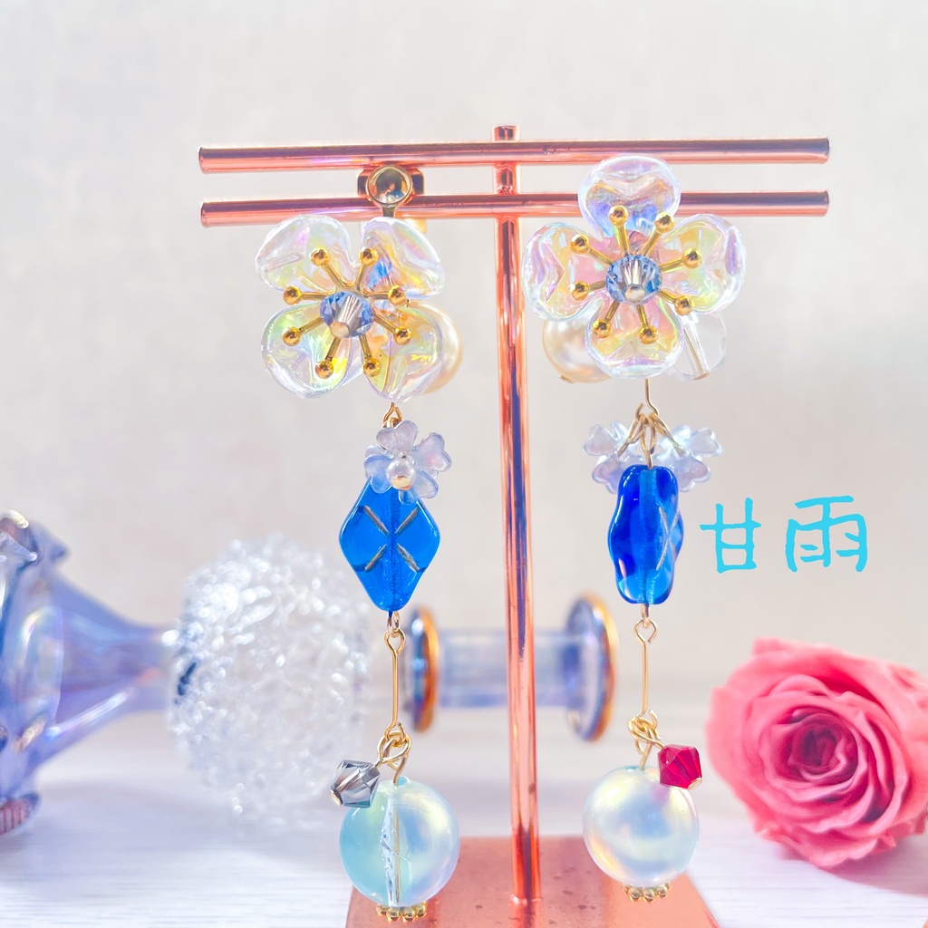 薄氷の花ピアス