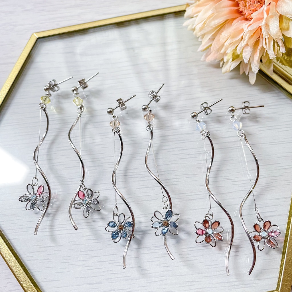 宙の花ピアス⑤