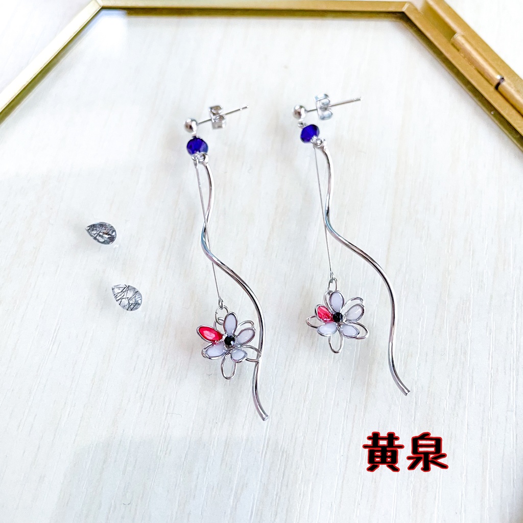 宙の花ピアス⑥