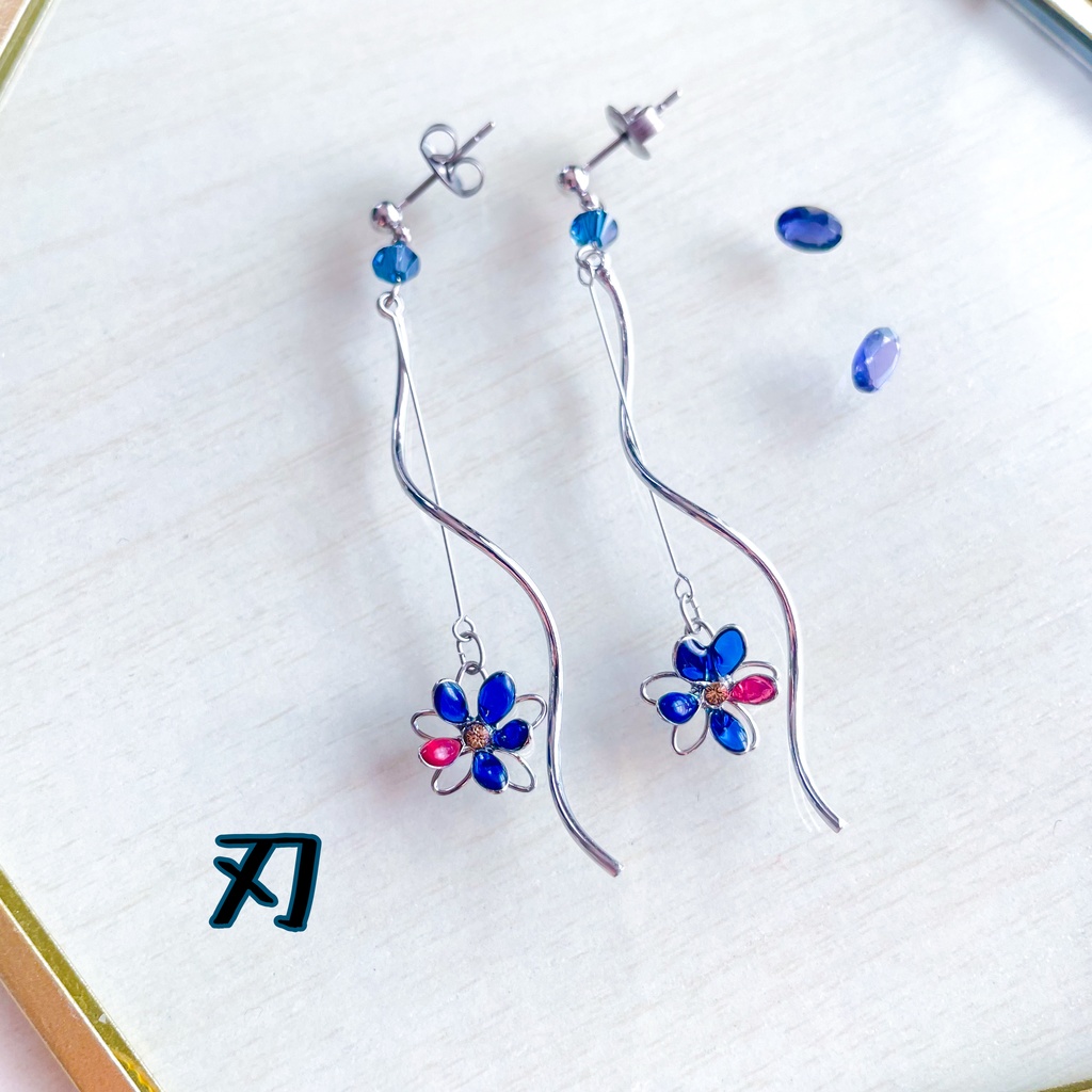 宙の花ピアス⑬