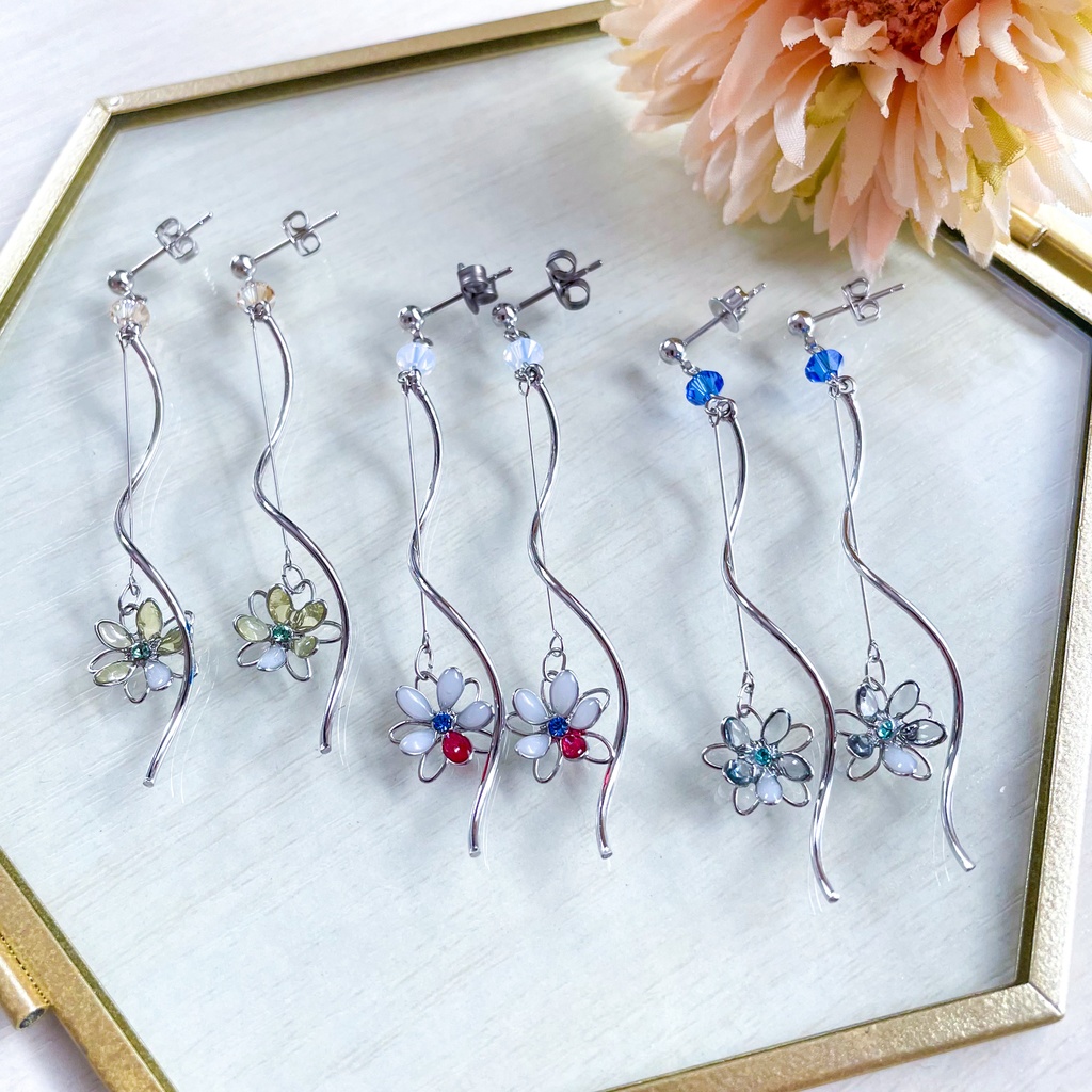宙の花ピアス⑭