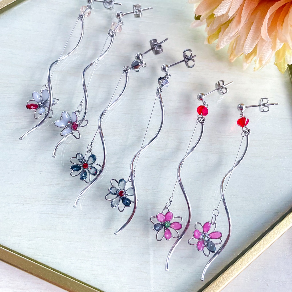 宙の花ピアス⑮