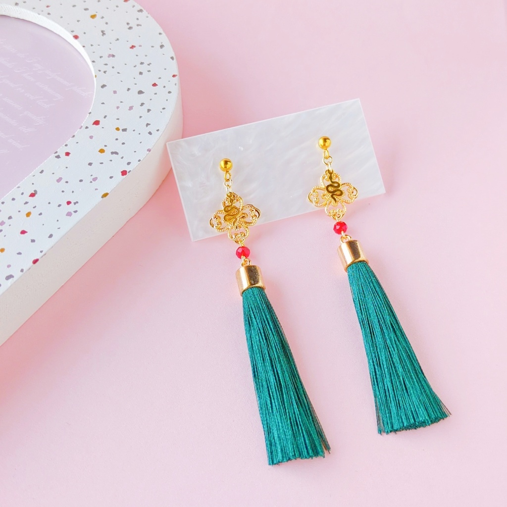 【非公式】🌈🕒/🗝🐍イヤリングピアス/イヤリング