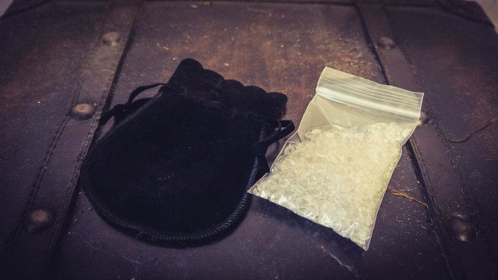 YAMOTOデザインモデル 「ハウライト×水晶」6mm