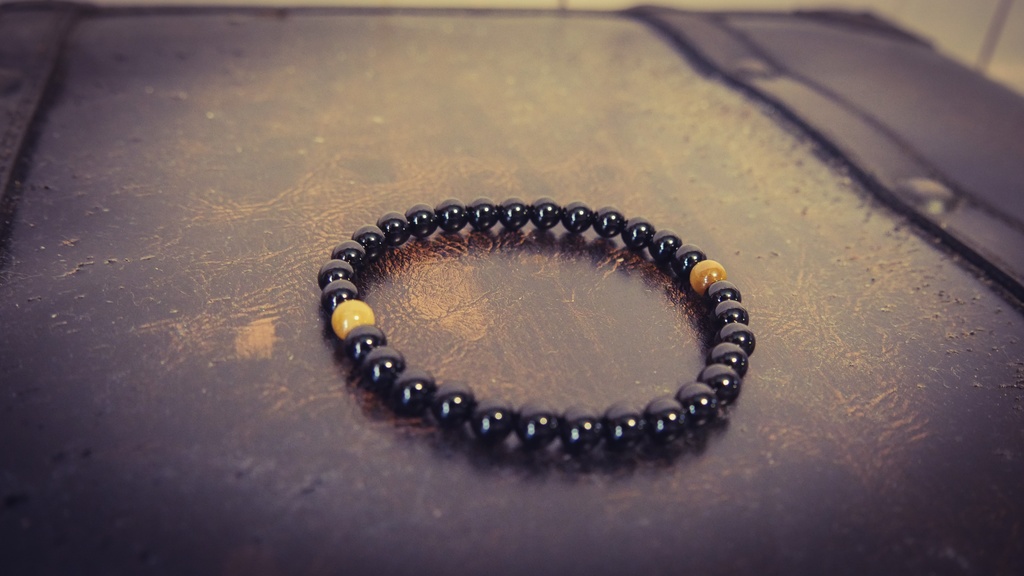 けんちゃんデザインモデル 「ブラックオニキス×ゴールデンタイガーアイ」6mm